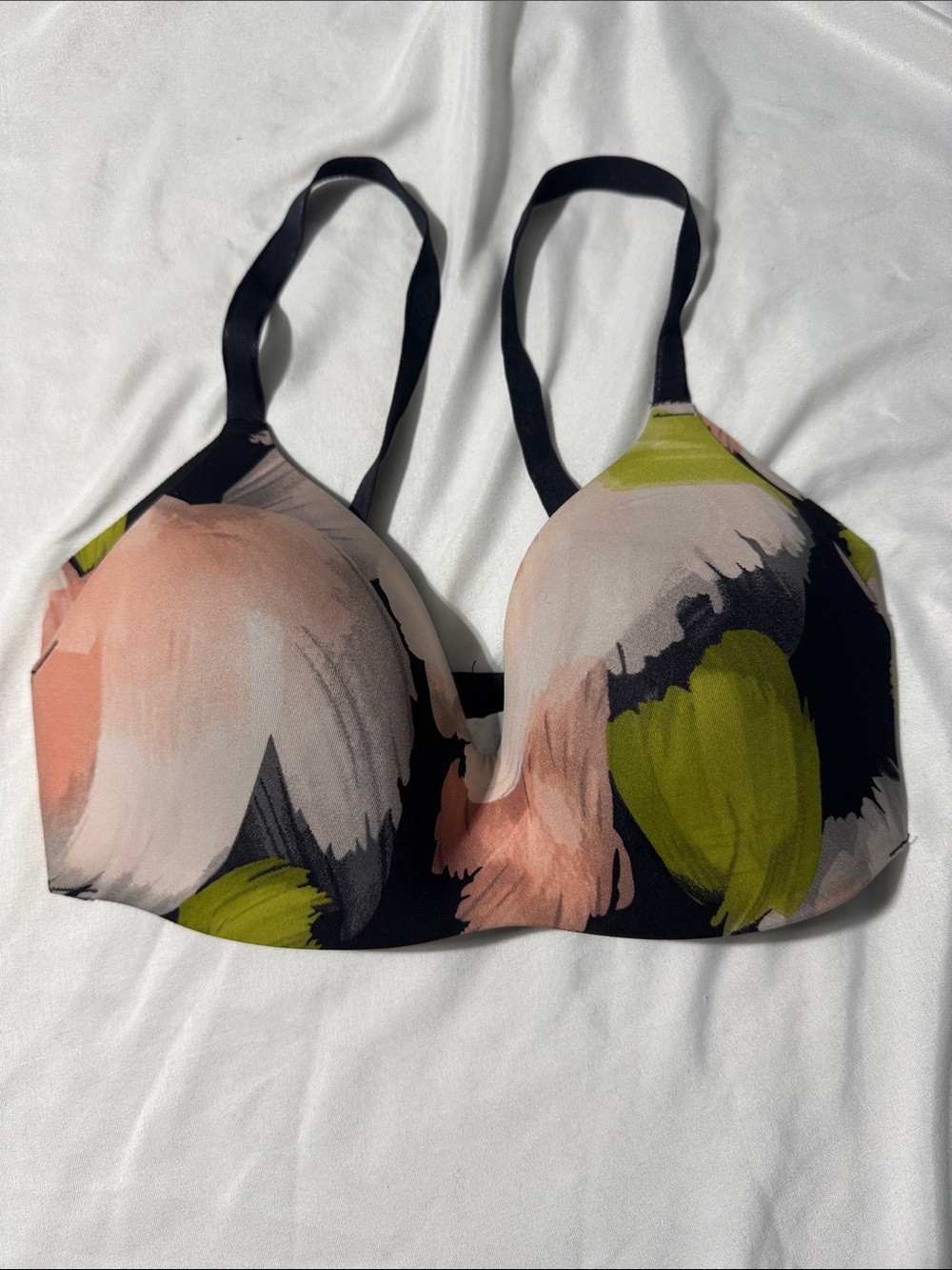 Knix Bra Size 4 (Fits Approximately 34C-34D) Abstract Floral Print Soft Molded